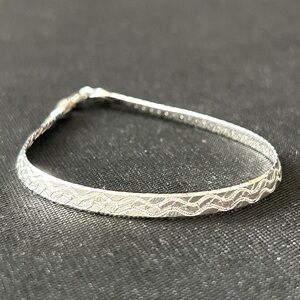 Italian Sterling Silver Bracelet 5g 7 1/4” Etched Design Shiny Polished Classic